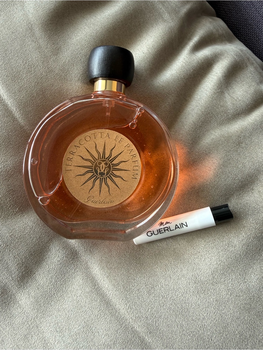 GUERLAIN Terracotta Le Parfum - Amber & Gold Bottle